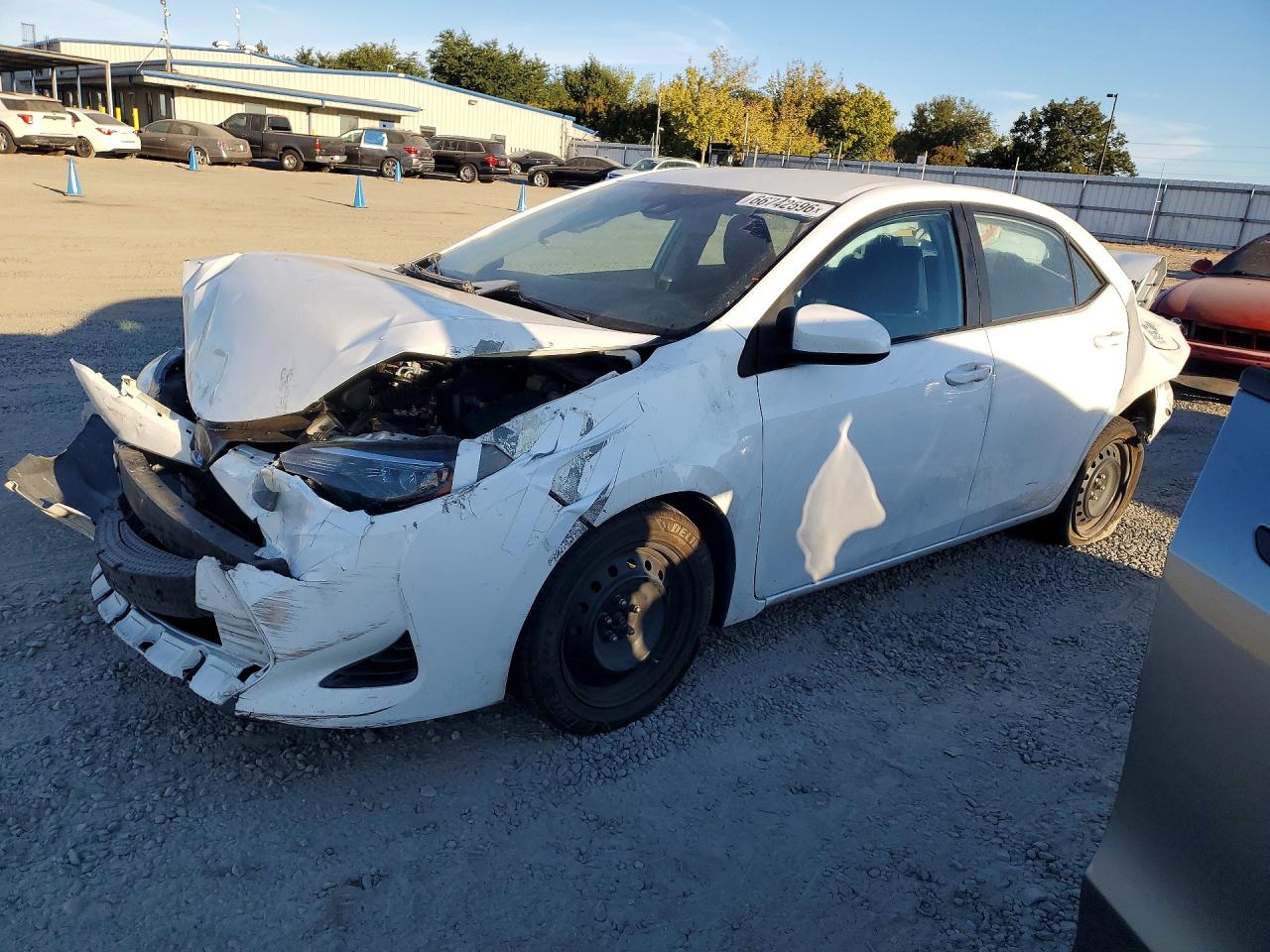 2018 TOYOTA COROLLA LE | 5YFBURHE4JP788032 | UPCARS