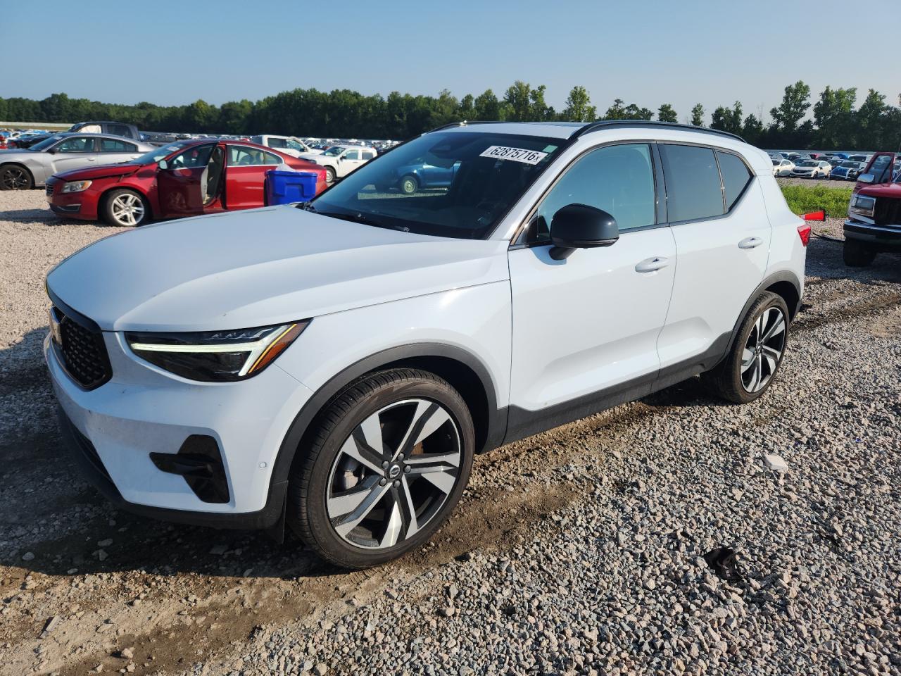 2024 VOLVO XC40 PLUS | YV4L12UL3R2365071 | UPCARS