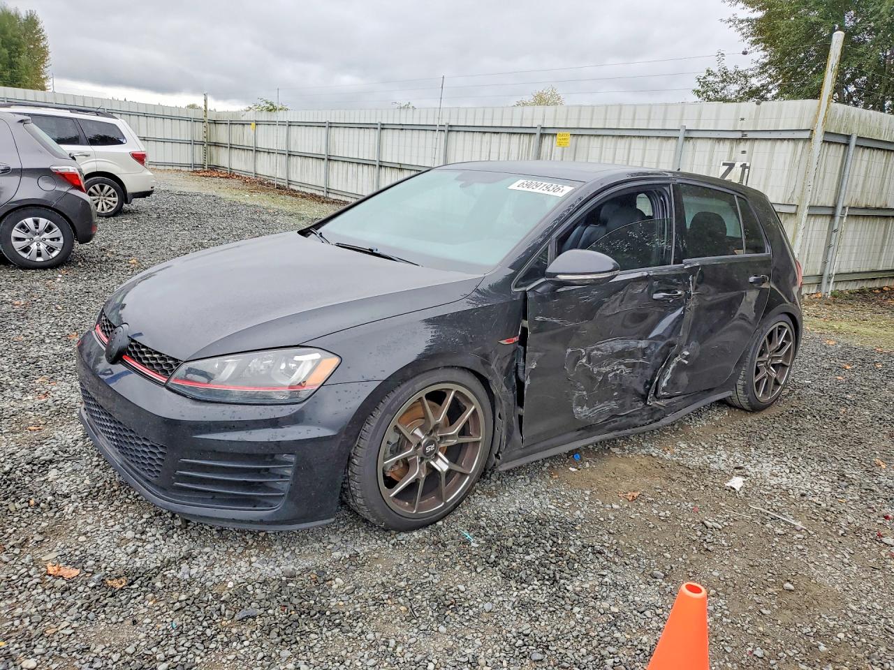 2015 VOLKSWAGEN GTI | 3VW4T7AU4FM022153 | UPCARS