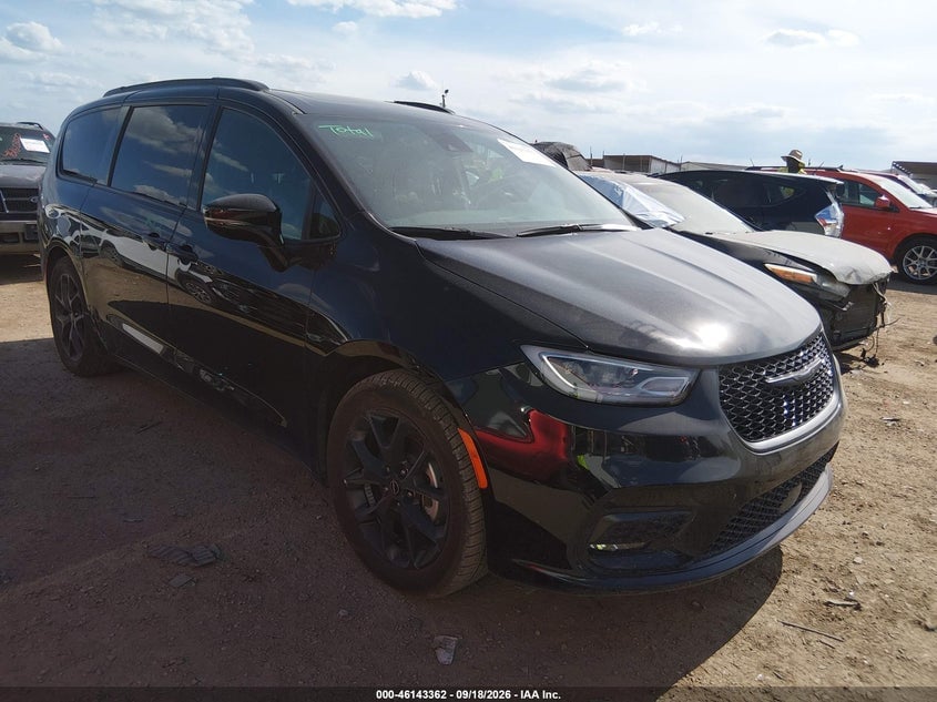 2025 CHRYSLER PACIFICA LIMITED | 2C4RC1GG3SR584832 | UPCARS
