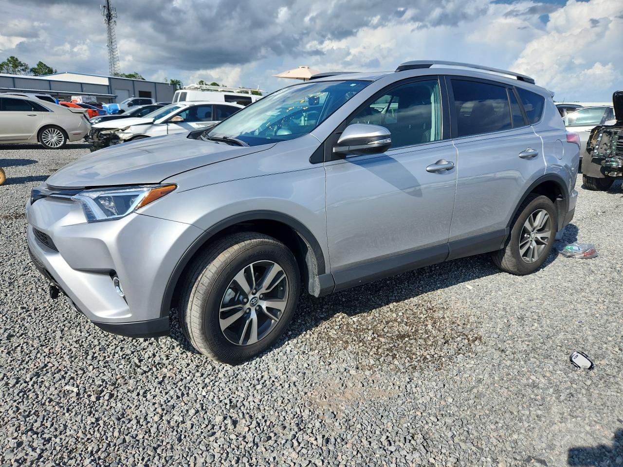 2017 TOYOTA RAV4 XLE | 2T3WFREV0HW340662 | UPCARS