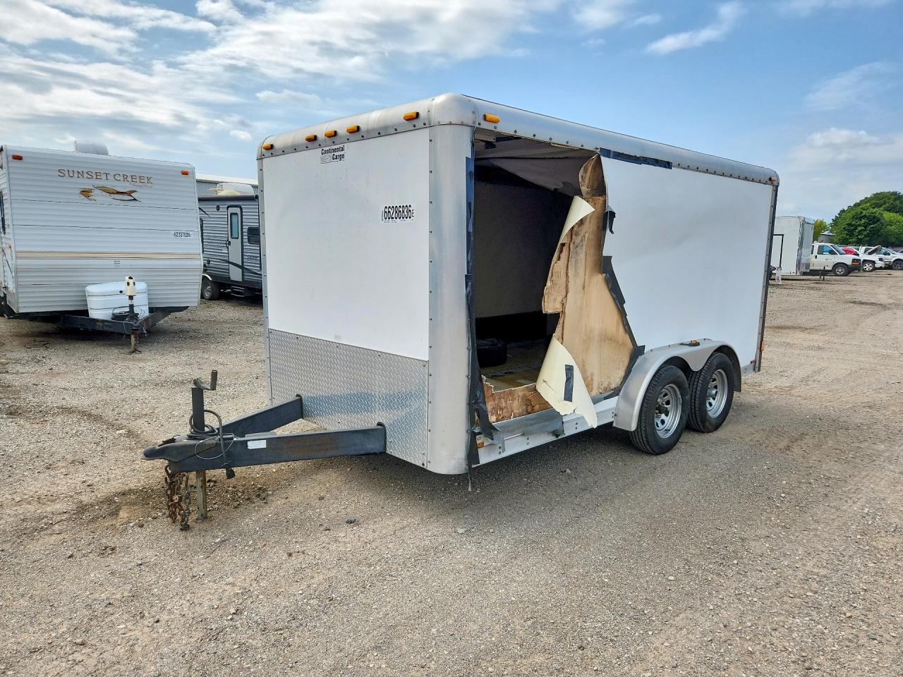2004 FOREST RIVER WE HAUL ENCLOSED CARGO TRAILER | 5NHTWET264N055757 | UPCARS
