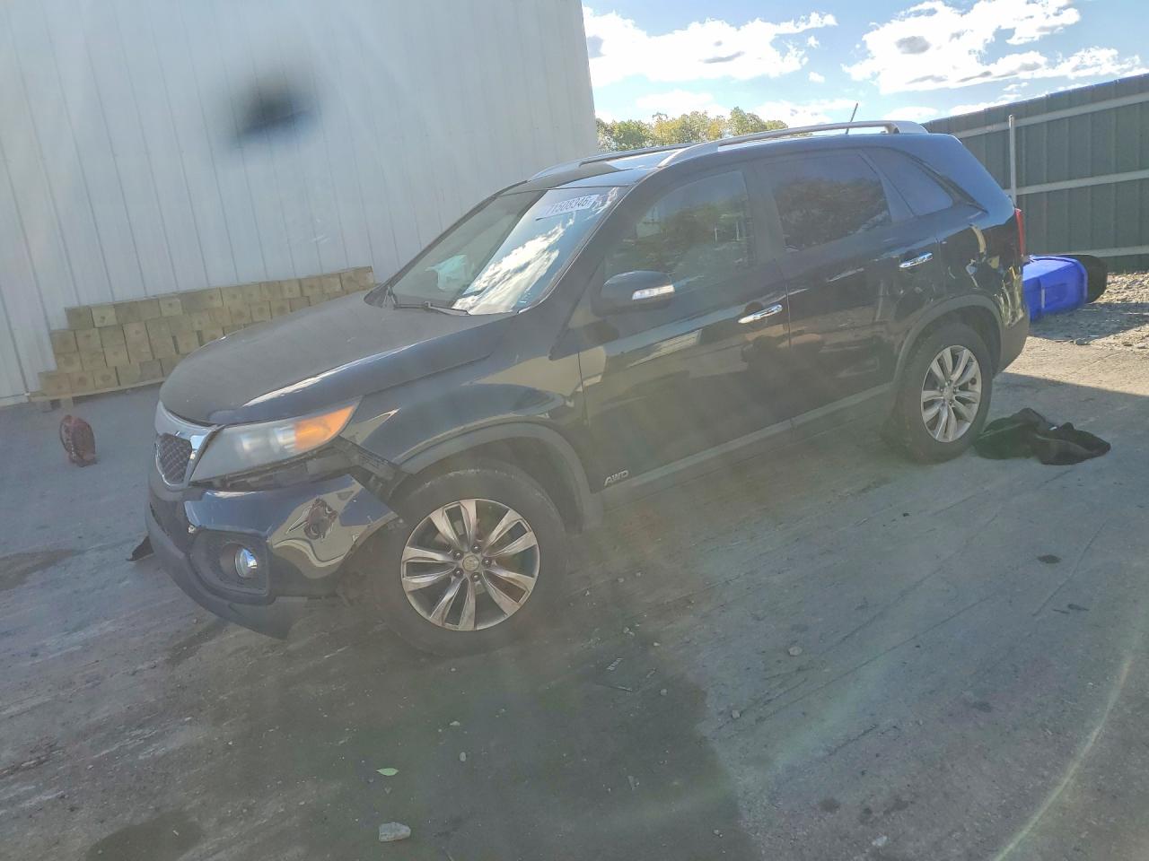 2011 KIA SORENTO LX | 5XYKTDA29BG156980 | UPCARS