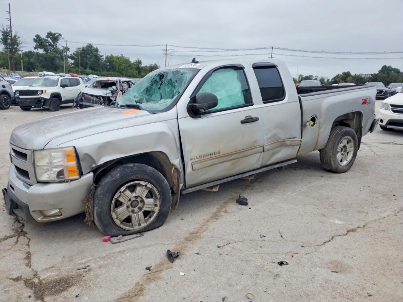 2011 CHEVROLET SILVERADO K1500 LT | 1GCRKSE34BZ278446 | UPCARS