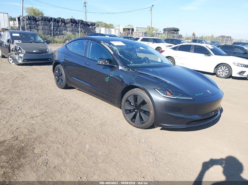 2025 TESLA MODEL 3 LONG RANGE REAR-WHEEL DRIVE/STANDARD REAR-WHEEL DRIVE | 5YJ3E1EA6SF977007 | UPCARS