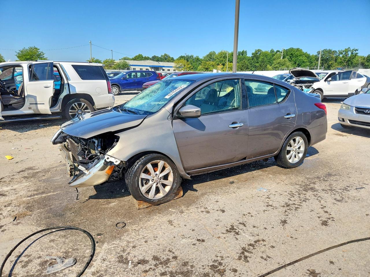 2015 NISSAN VERSA 1.6 SL | 3N1CN7AP7FL930740 | UPCARS