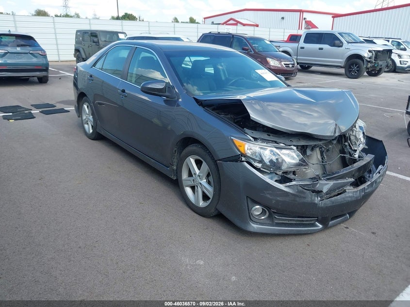 2014 TOYOTA CAMRY SE | 4T1BF1FK5EU758188 | UPCARS