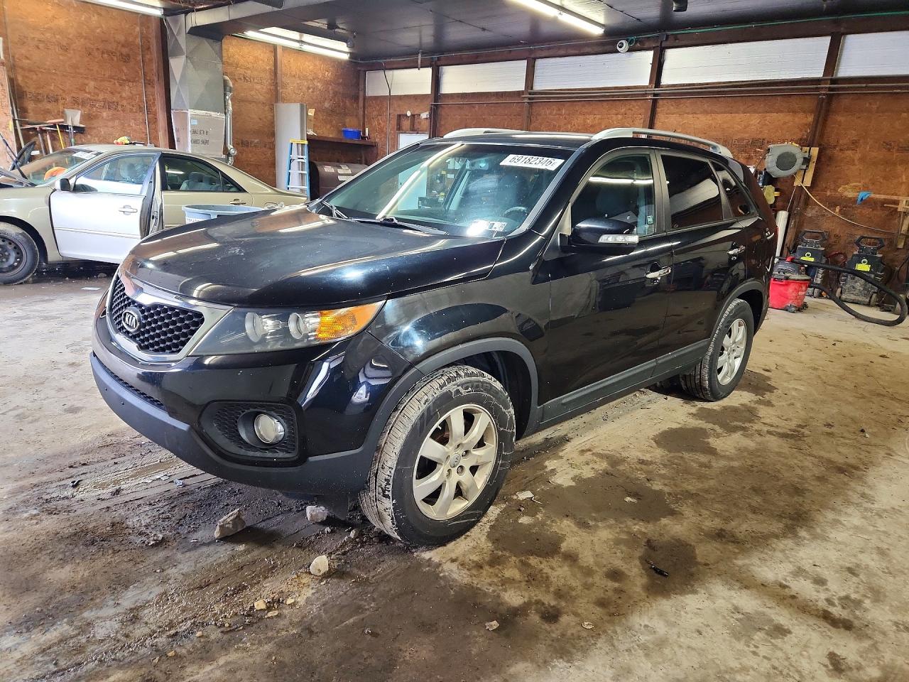 2013 KIA SORENTO LX | 5XYKT4A67DG353250 | UPCARS