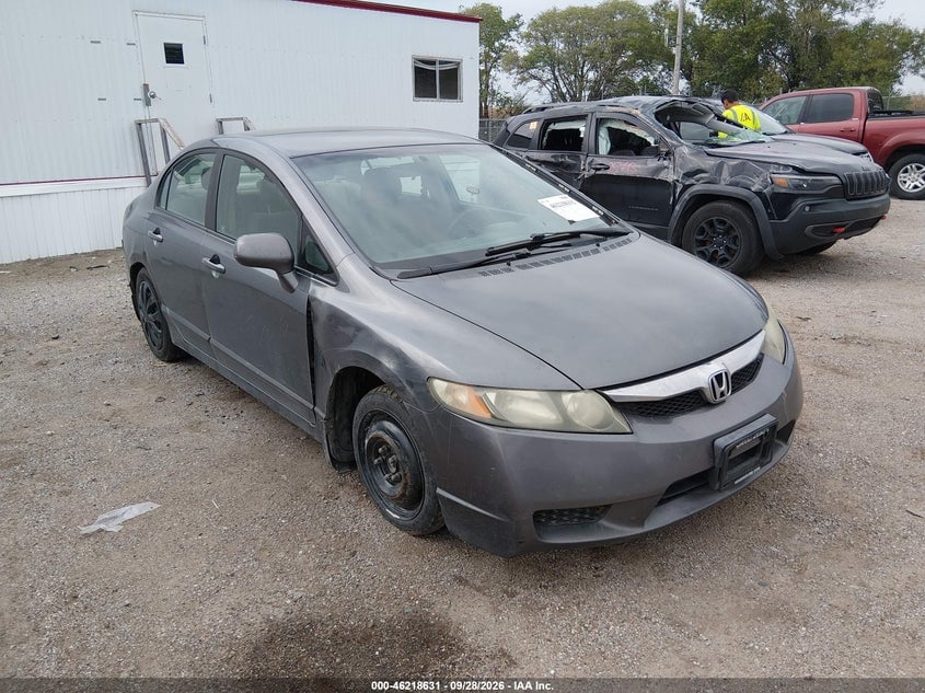 2010 HONDA CIVIC LX | 19XFA1F59AE008848 | UPCARS