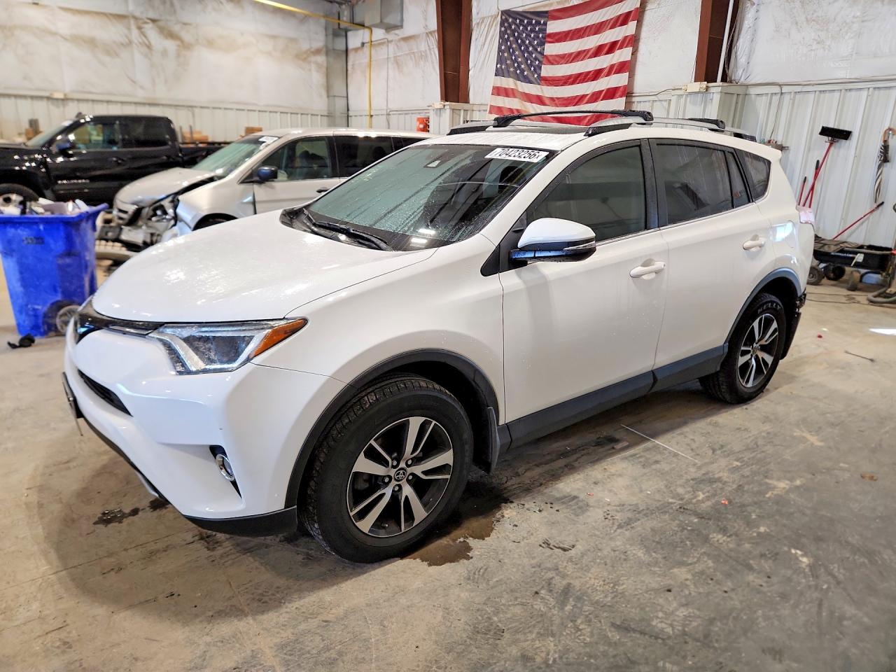 2018 TOYOTA RAV4 XLE | JTMRFREV8JJ735934 | UPCARS