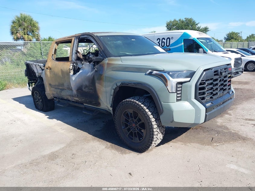 2024 TOYOTA TUNDRA LIMITED | 5TFWA5DB5RX167068 | UPCARS