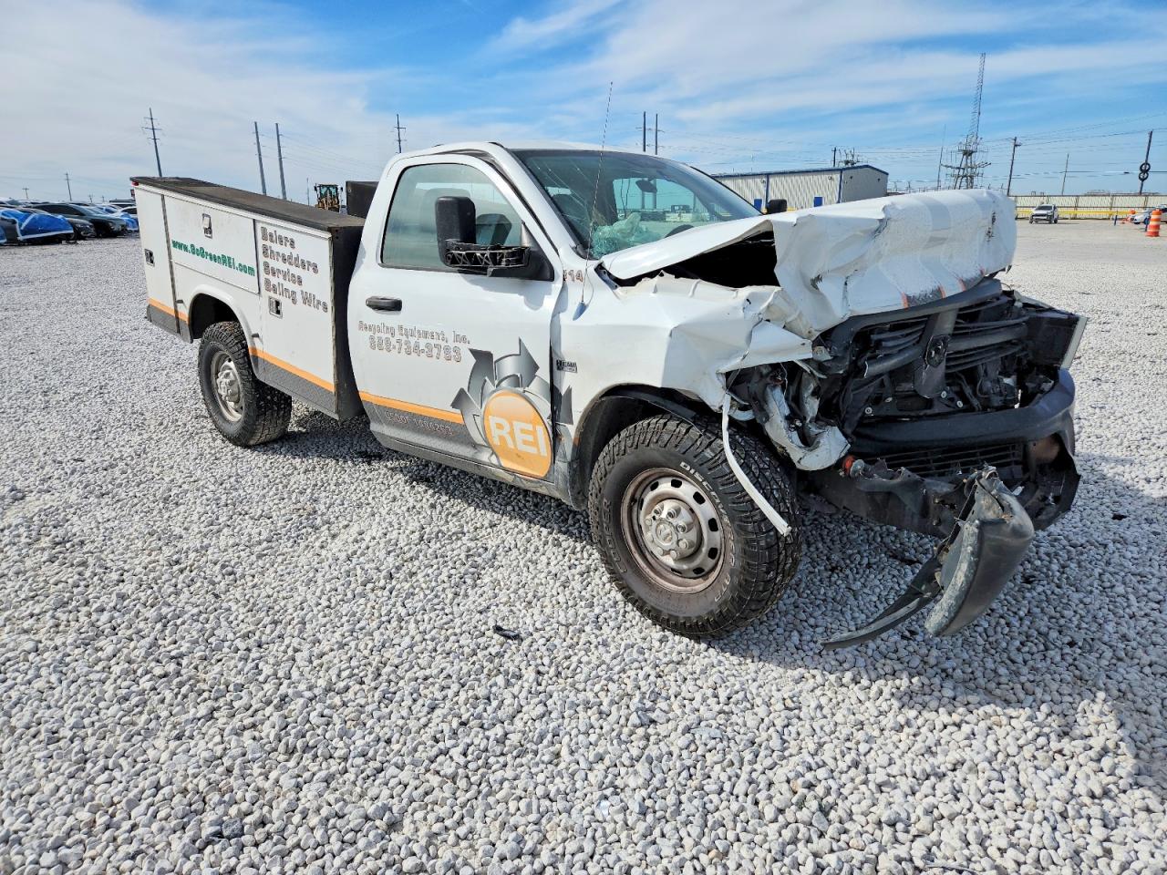 2012 DODGE RAM 2500 CHASSIS CAB UTILITY / SERVICE TRUCK | 3C7WD4AT4CG328815 | UPCARS