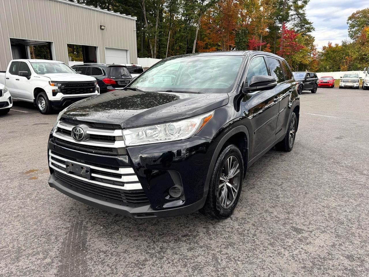 2019 TOYOTA HIGHLANDER LE | 5TDBZRFH1KS964588 | UPCARS