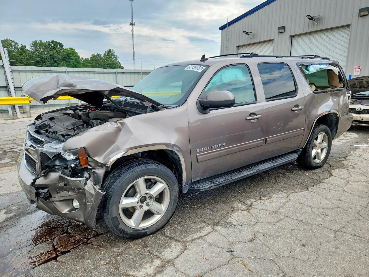 2013 CHEVROLET SUBURBAN K1500 LT | 1GNSKJE74DR322888 | UPCARS