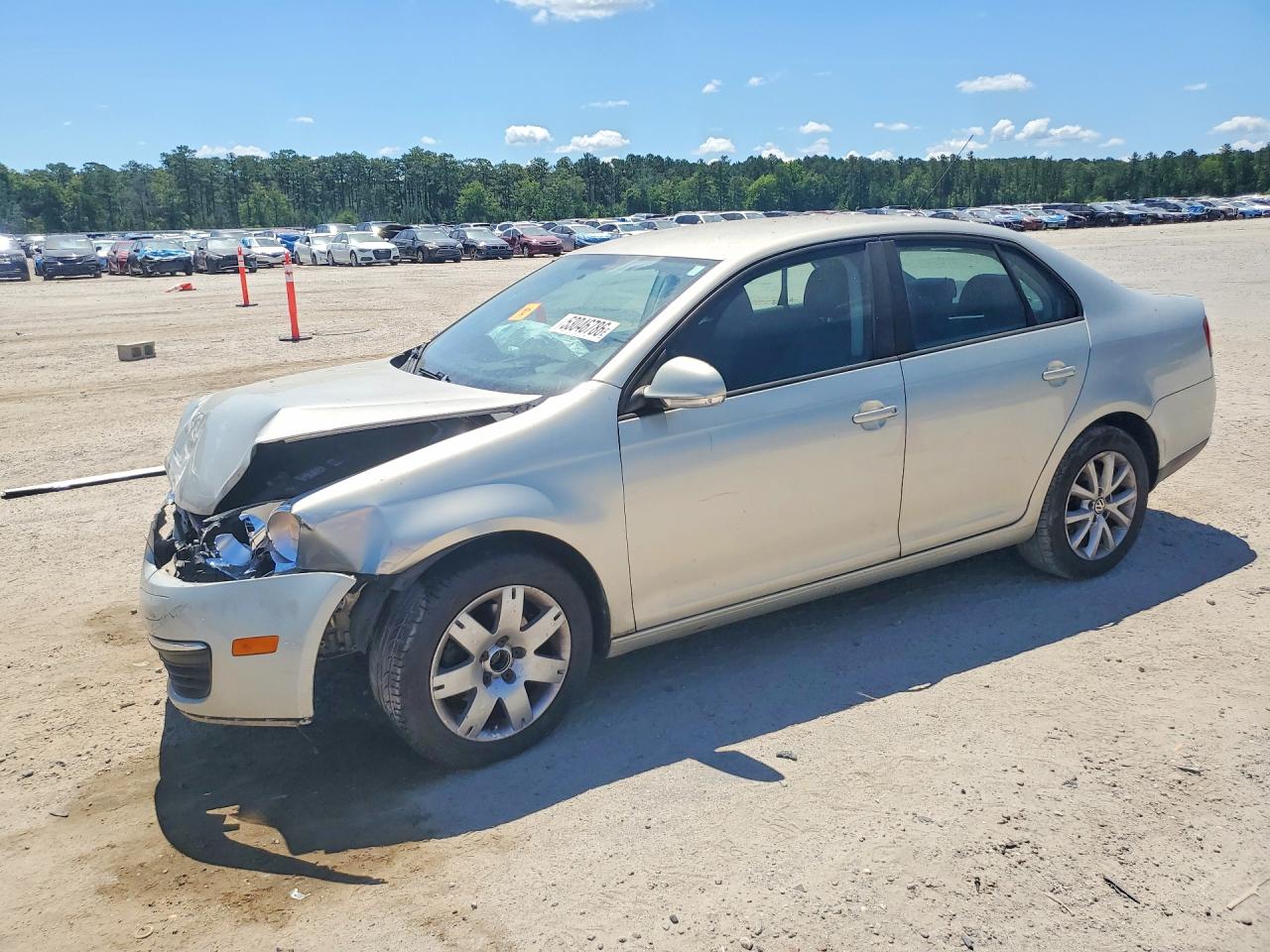 2010 VOLKSWAGEN JETTA LIMITED | 3VWAX7AJ0AM121252 | UPCARS