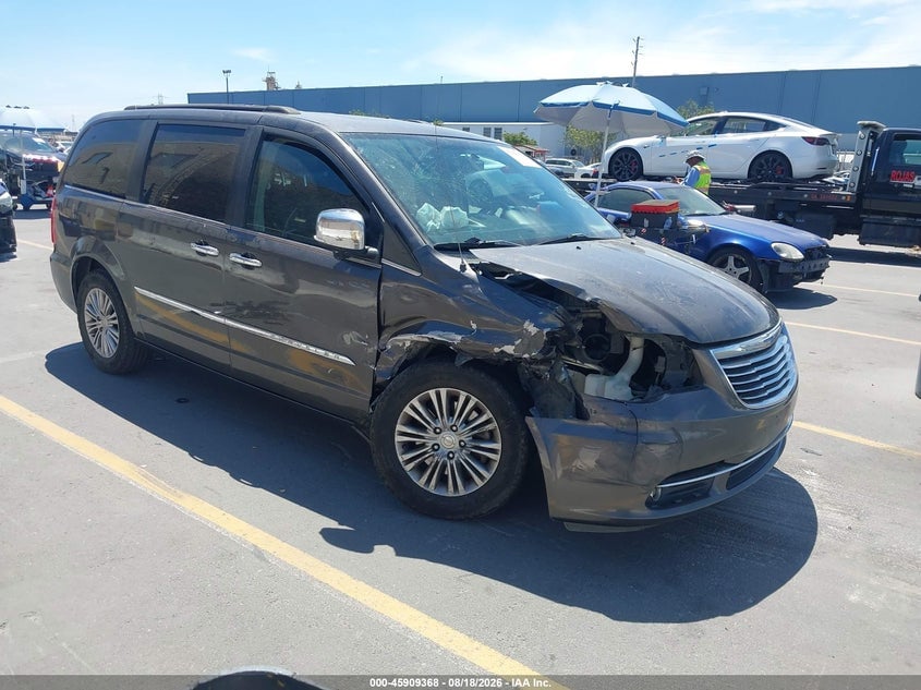 2016 CHRYSLER TOWN & COUNTRY TOURING-L ANNIVERSARY EDITION | 2C4RC1CG8GR128483 | UPCARS