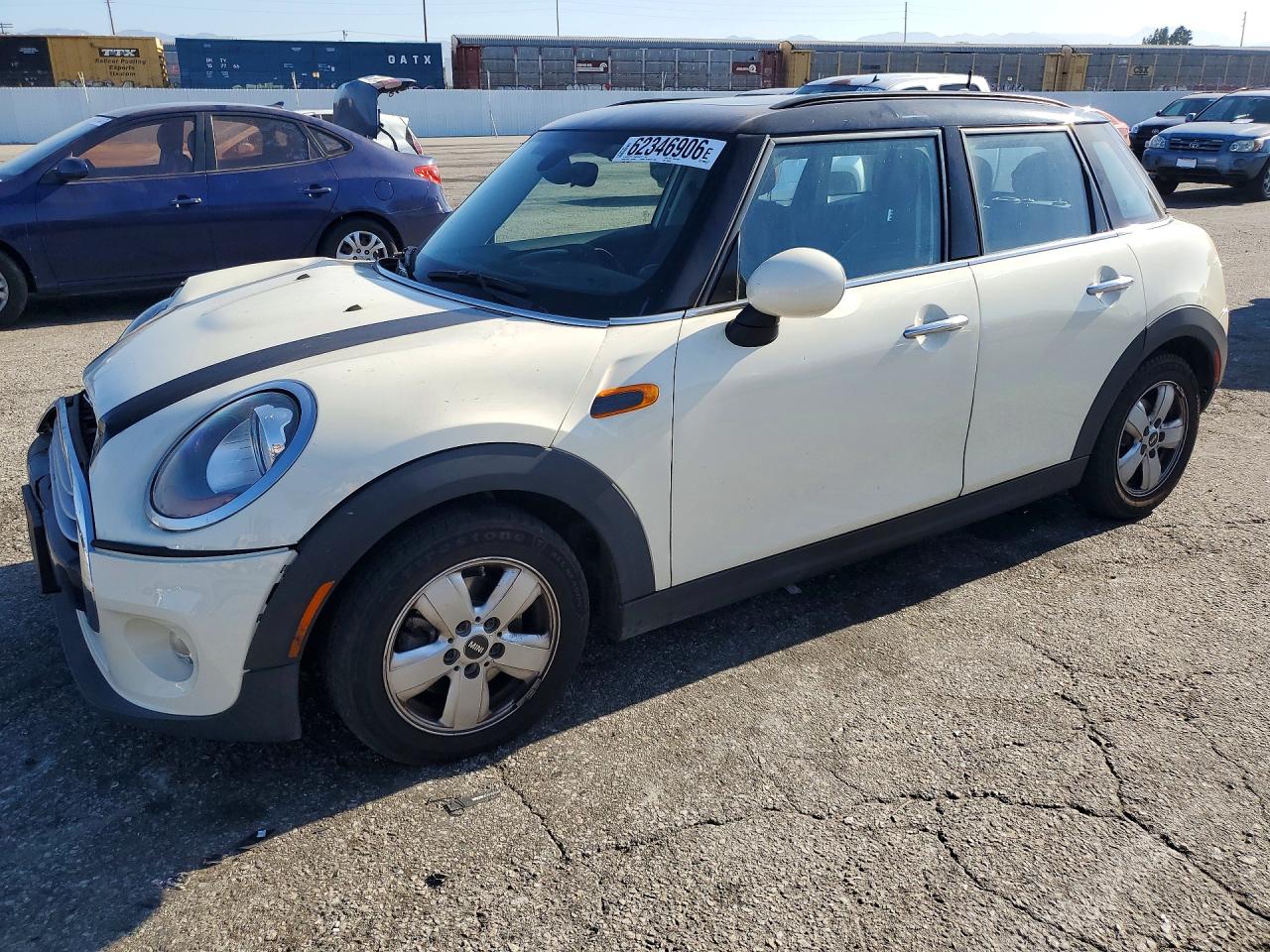 2015 MINI COOPER | WMWXS5C57FT834073 | UPCARS