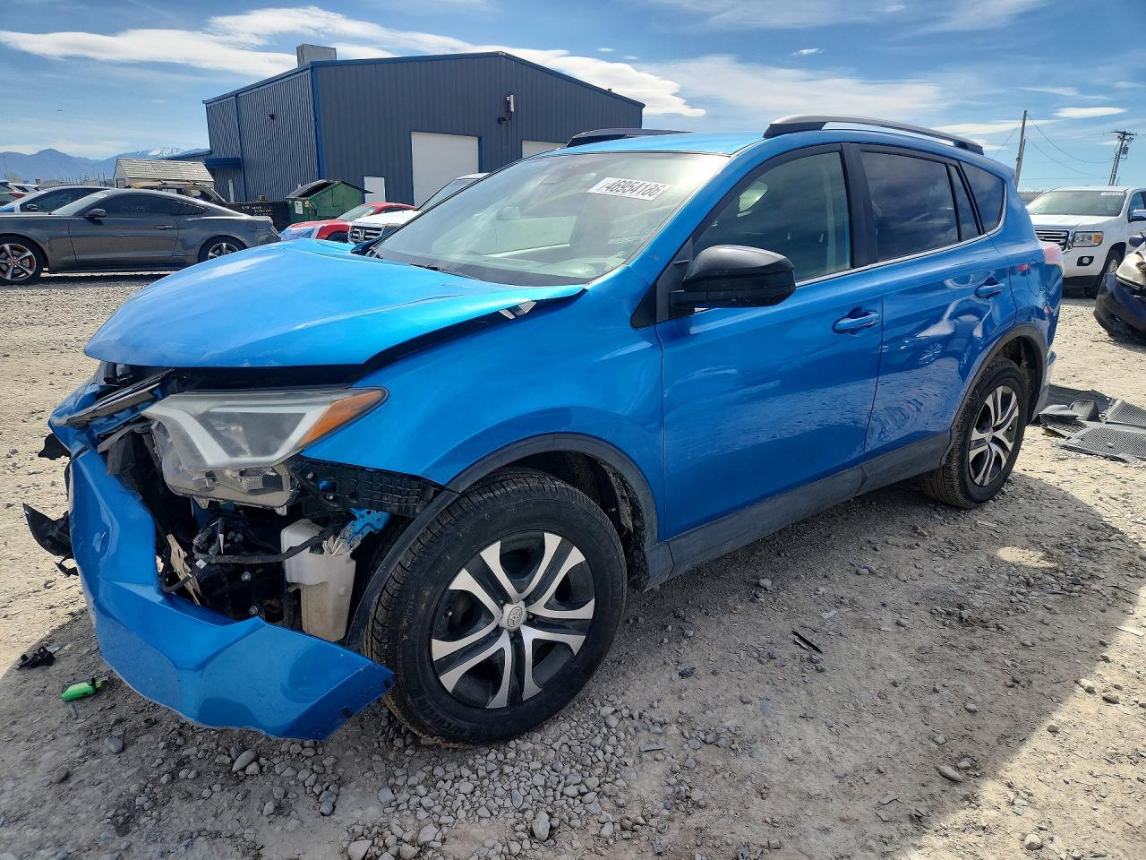 2017 TOYOTA RAV4 LE | JTMBFREVXHD209220 | UPCARS