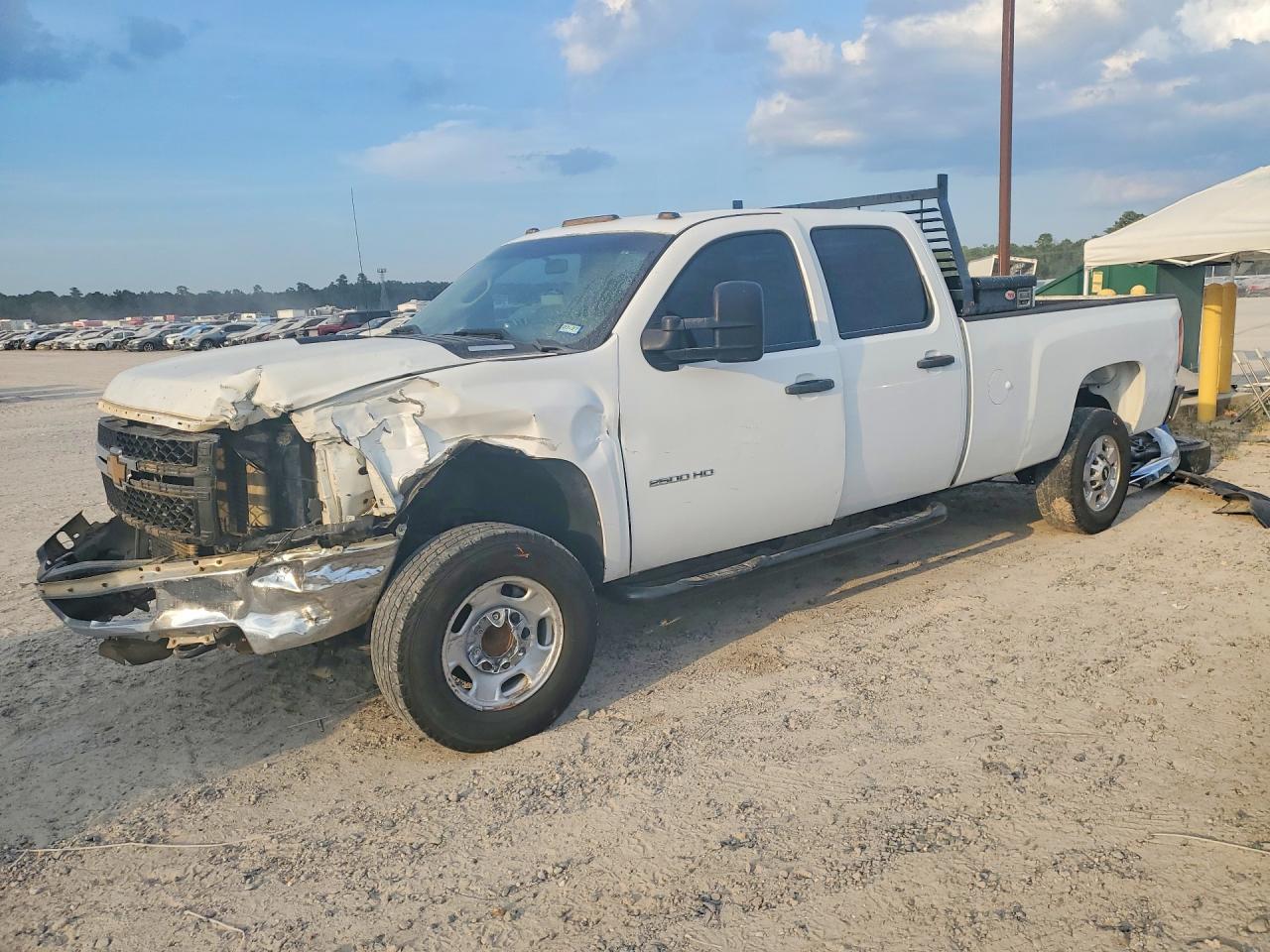 2013 CHEVROLET SILVERADO C2500 HEAVY DUTY | 1GC1CVC83DF104625 | UPCARS