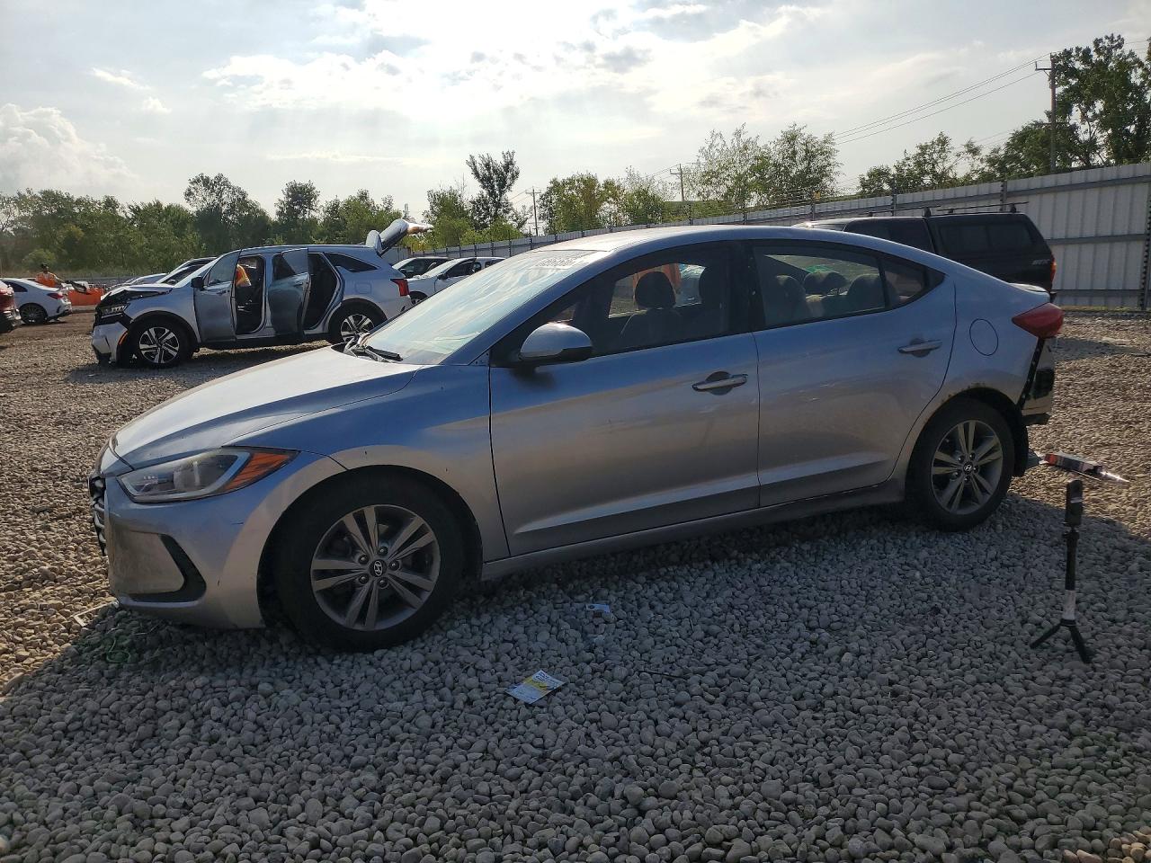 2017 HYUNDAI ELANTRA SE | 5NPD84LF2HH169775 | UPCARS