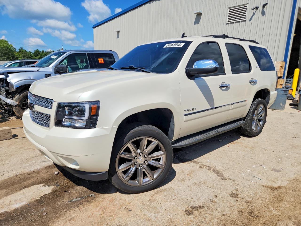 2014 CHEVROLET TAHOE K1500 LTZ | 1GNSKCE03ER141555 | UPCARS