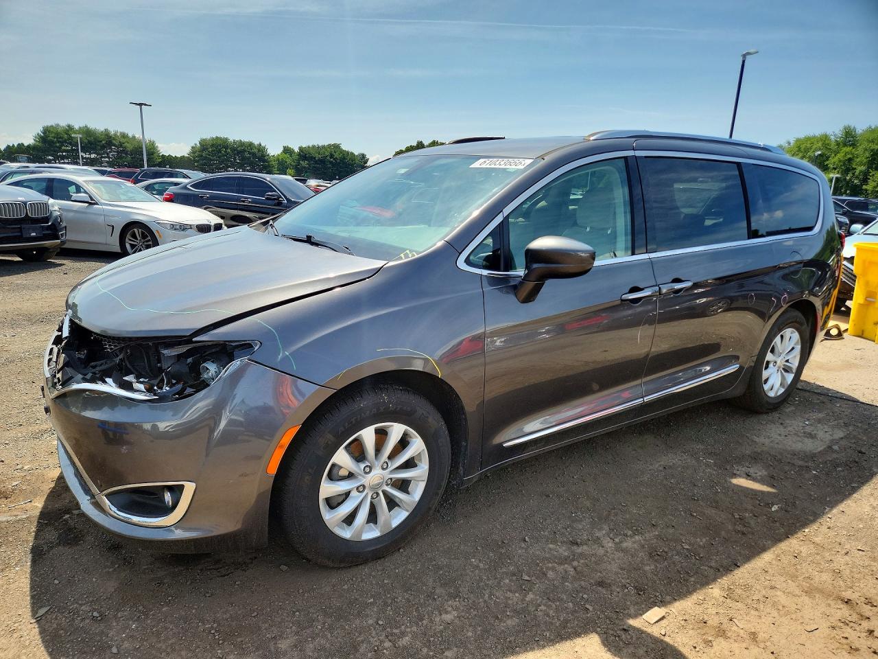 2018 CHRYSLER PACIFICA TOURING L | 2C4RC1BG2JR194195 | UPCARS