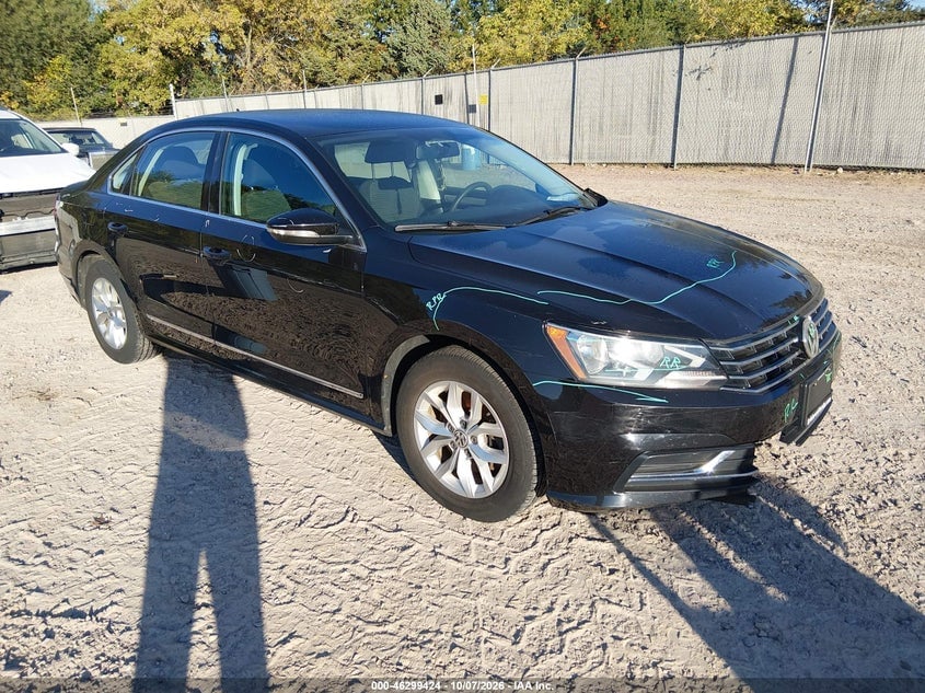 2017 VOLKSWAGEN PASSAT 1.8T S | 1VWAT7A32HC043811 | UPCARS