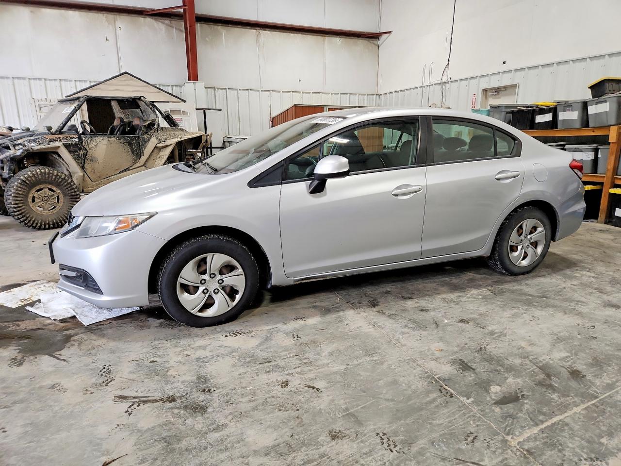 2013 HONDA CIVIC LX | 2HGFB2F50DH568979 | UPCARS