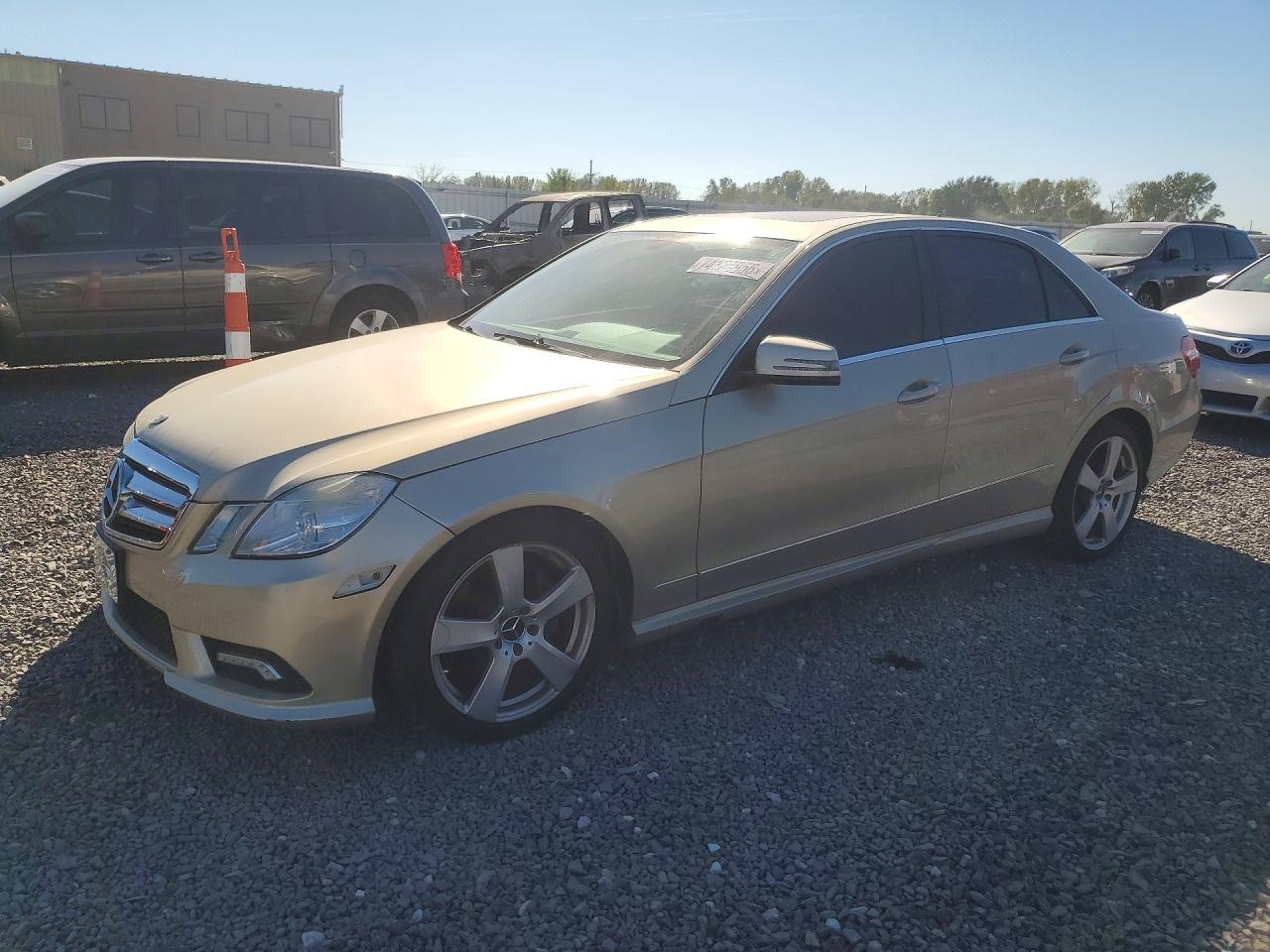2011 MERCEDES-BENZ E-CLASS 350 | WDDHF5GB2BA383481 | UPCARS