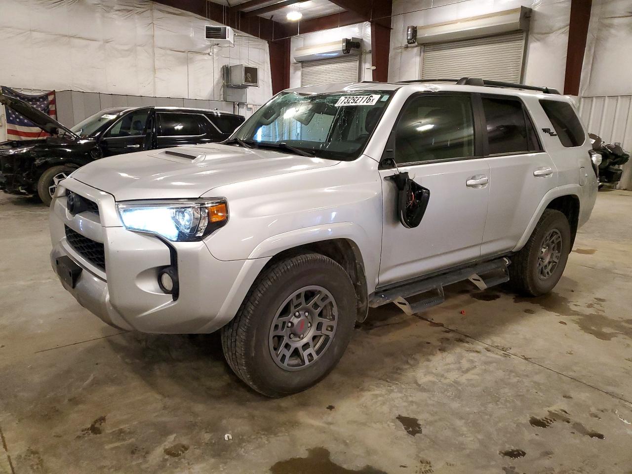 2019 TOYOTA 4RUNNER TRD OFF-ROAD PREMIUM | JTEBU5JR0K5627838 | UPCARS