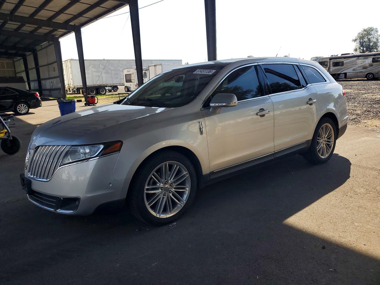 2010 LINCOLN MKT LIVERY | 2LMHJ5ATXABJ16330 | UPCARS