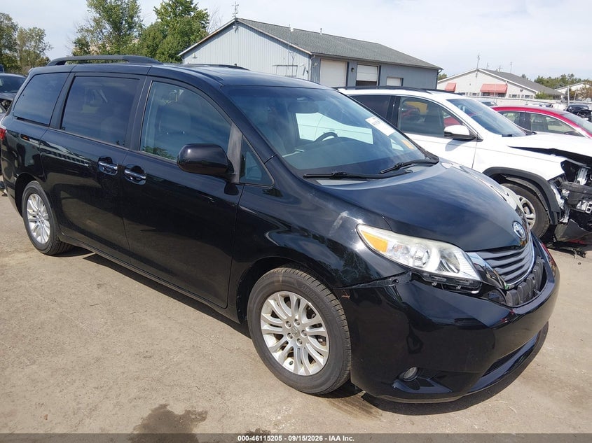2015 TOYOTA SIENNA XLE 8 PASSENGER | 5TDYK3DC3FS657495 | UPCARS