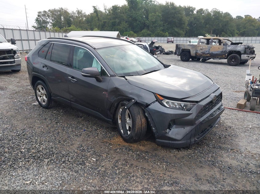 2019 TOYOTA RAV4 XLE | 2T3W1RFV0KC010817 | UPCARS