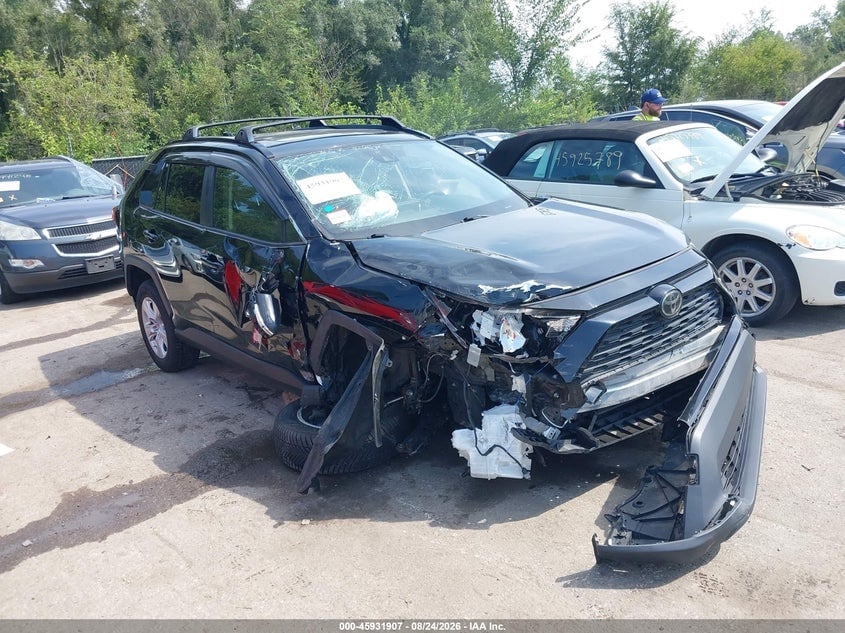 2019 TOYOTA RAV4 XLE | JTMW1RFV8KJ002557 | UPCARS