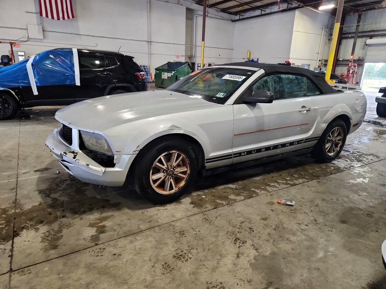2005 FORD MUSTANG | 1ZVFT84N255186881 | UPCARS