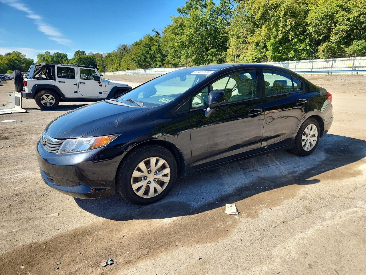 2012 HONDA CIVIC LX | 19XFB2F58CE353018 | UPCARS