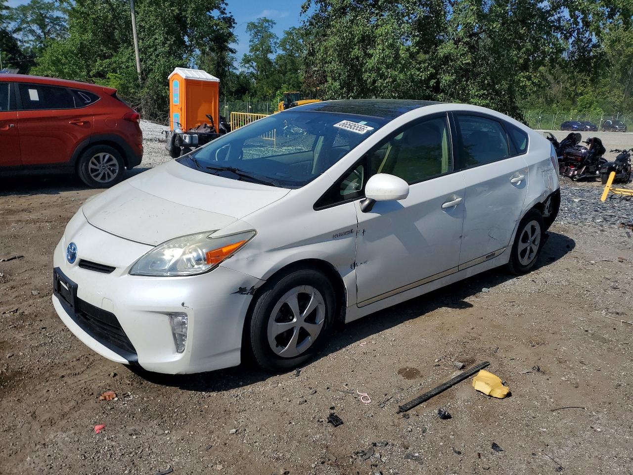 2013 TOYOTA PRIUS FOUR | JTDKN3DU7D5551575 | UPCARS