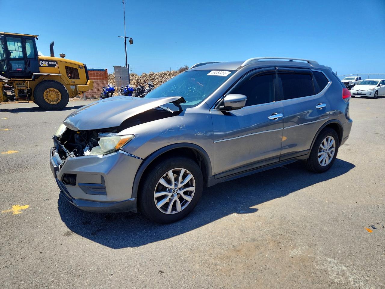 2017 NISSAN ROGUE SV | 5N1AT2MT5HC764699 | UPCARS