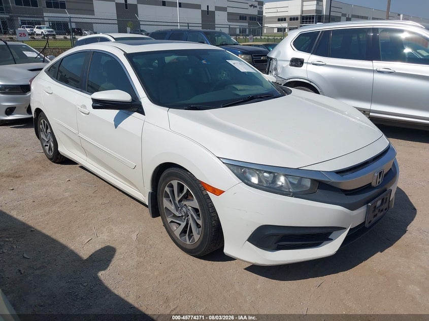 2018 HONDA CIVIC EX | 19XFC2F77JE014066 | UPCARS