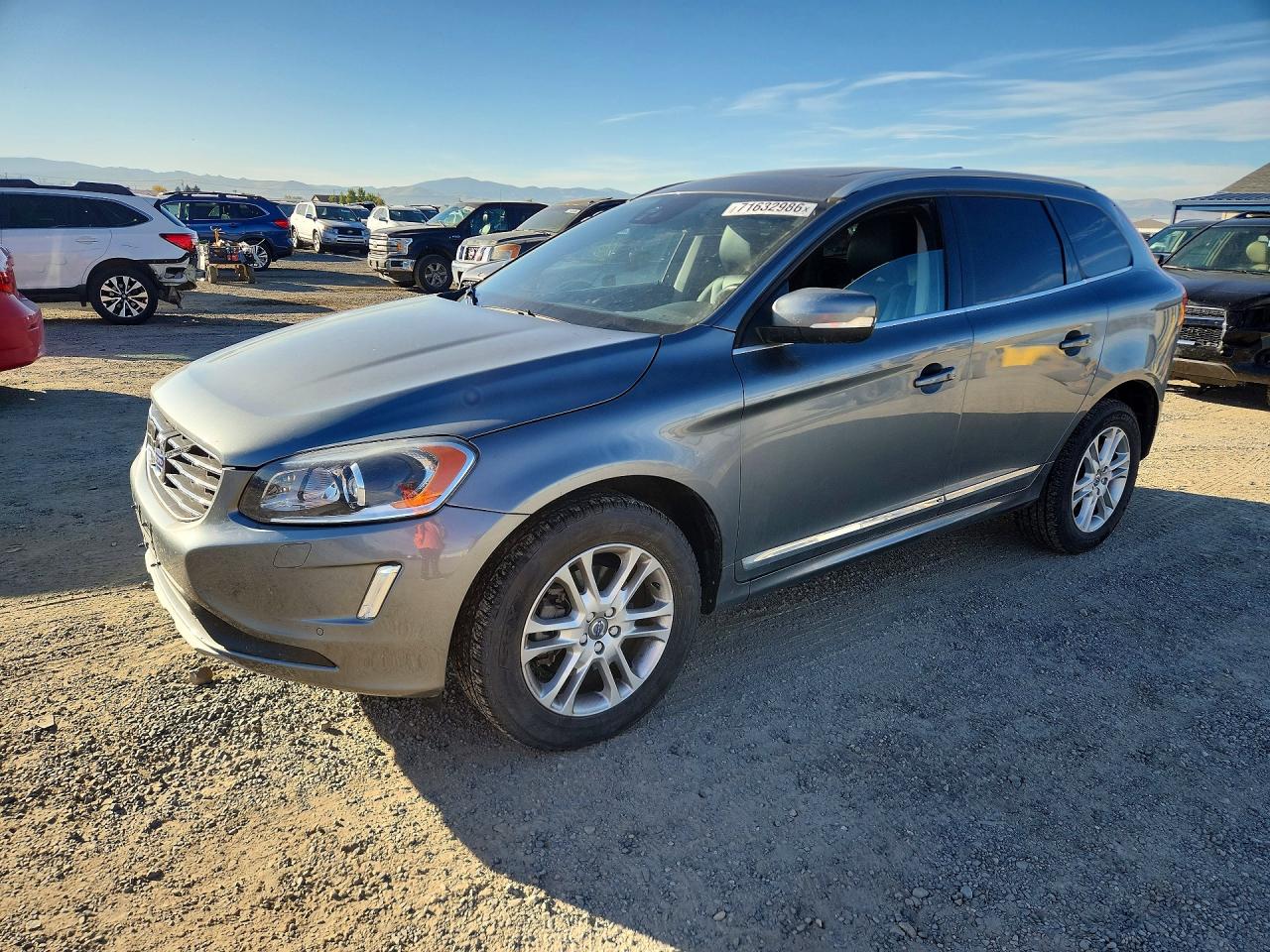2016 VOLVO XC60 T5 PLATINUM | YV4612RM3G2821050 | UPCARS
