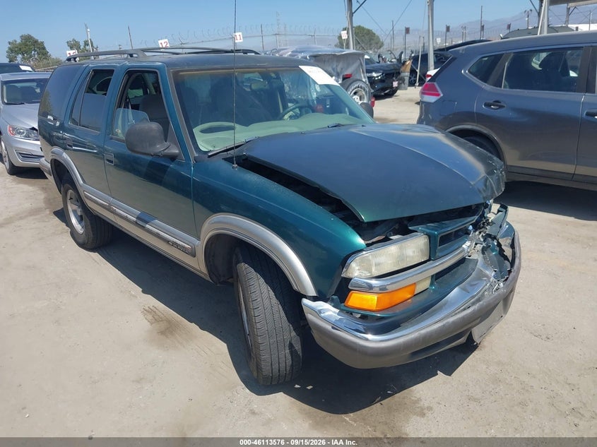 1998 CHEVROLET BLAZER LT | 1GNCS13W8W2176487 | UPCARS