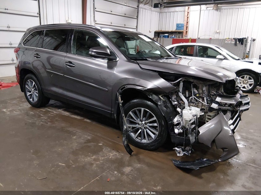 2019 TOYOTA HIGHLANDER XLE | 5TDJZRFH7KS578673 | UPCARS