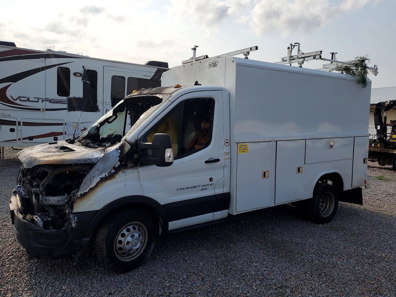 2022 FORD 350 TRANSI | 1FDBF8P89NKA21681 | UPCARS