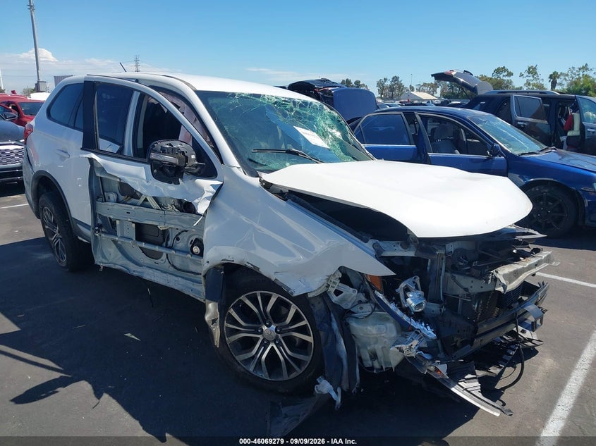 2016 MITSUBISHI OUTLANDER SE | JA4AD3A37GZ056083 | UPCARS