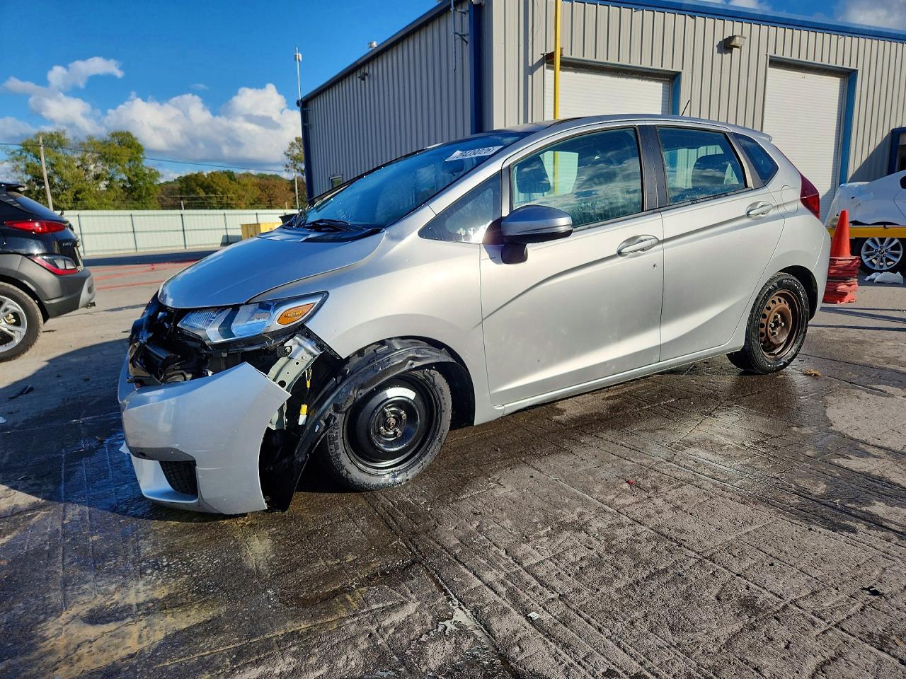 2015 HONDA FIT LX | 3HGGK5H54FM738056 | UPCARS