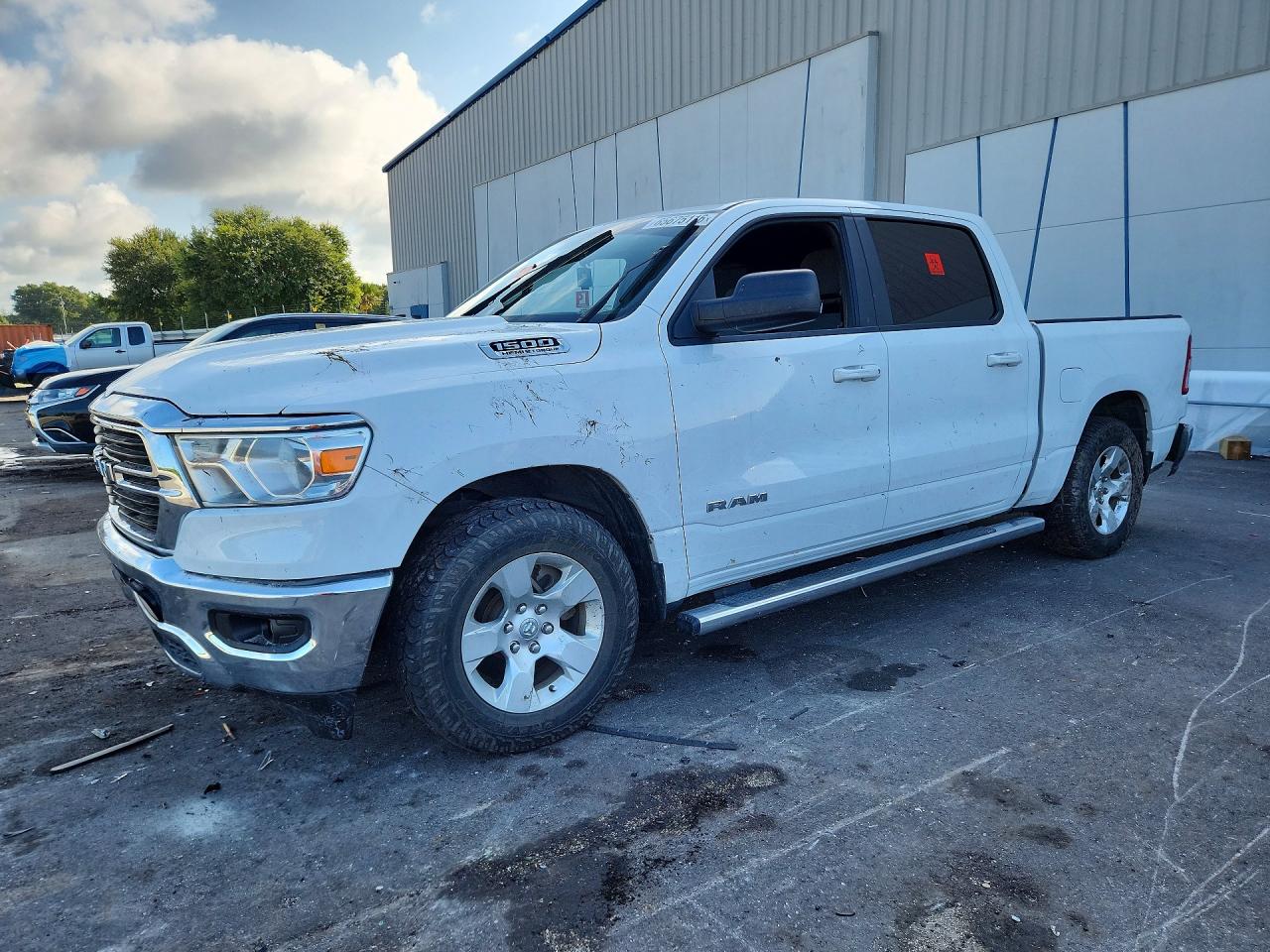 2021 RAM 1500 BIG HORN/LONE STAR | 1C6RREFT8MN746689 | UPCARS