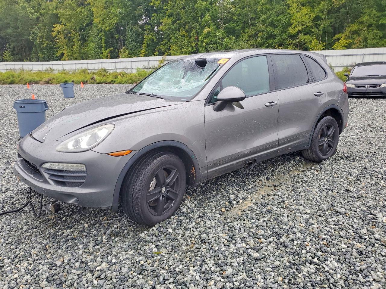 2011 PORSCHE CAYENNE S | WP1AB2A25BLA42092 | UPCARS