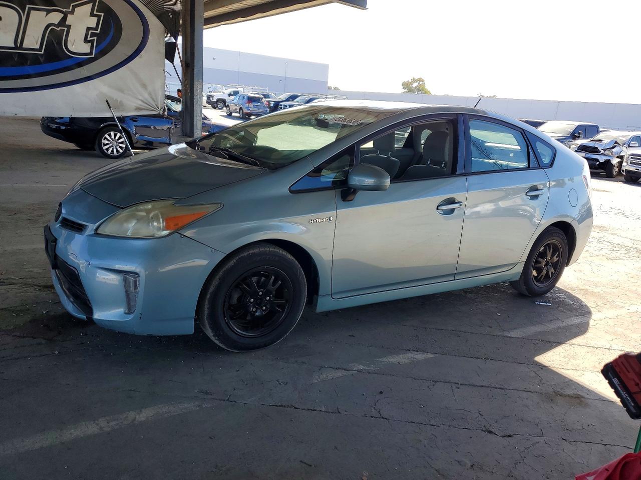 2014 TOYOTA PRIUS THREE | JTDKN3DU0E1839737 | UPCARS