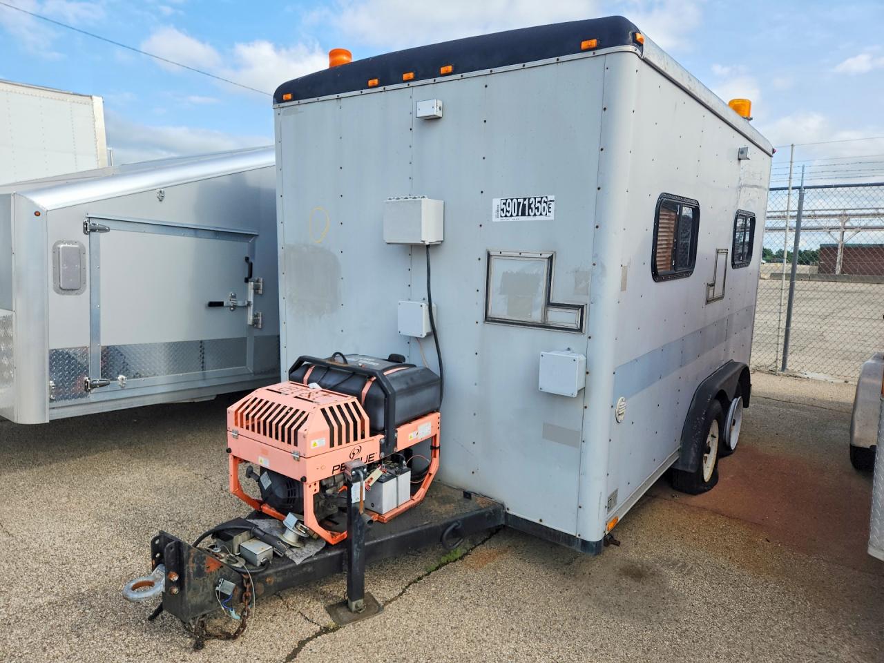 1990 WELLS CARGO UNKNOWN FIBER OPTIC SPLICING TRAILER | 1WC200E27M1050135 | UPCARS