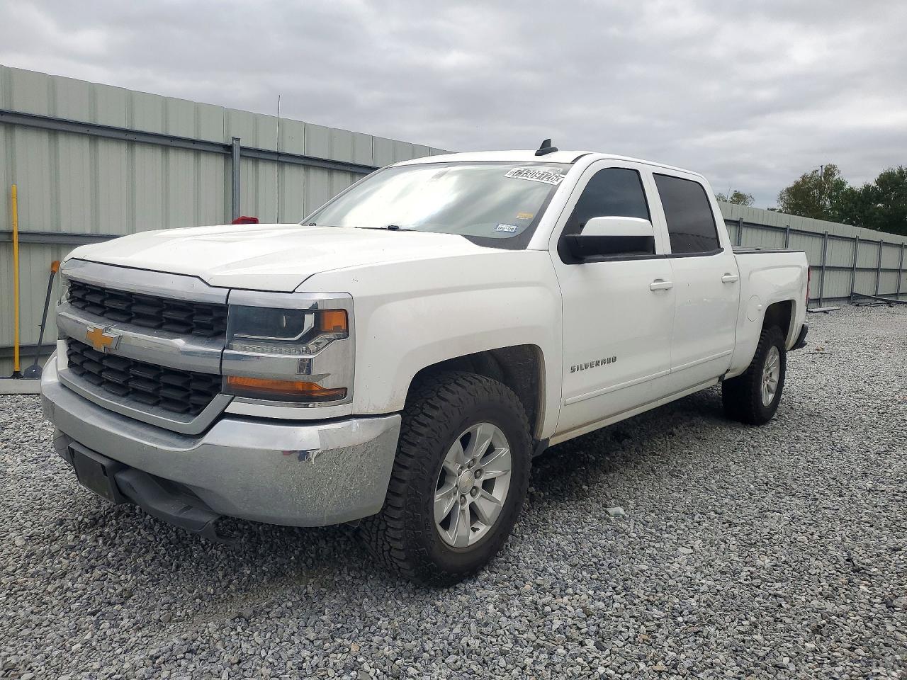 2017 CHEVROLET SILVERADO LT | 3GCPCREH5HG444829 | UPCARS